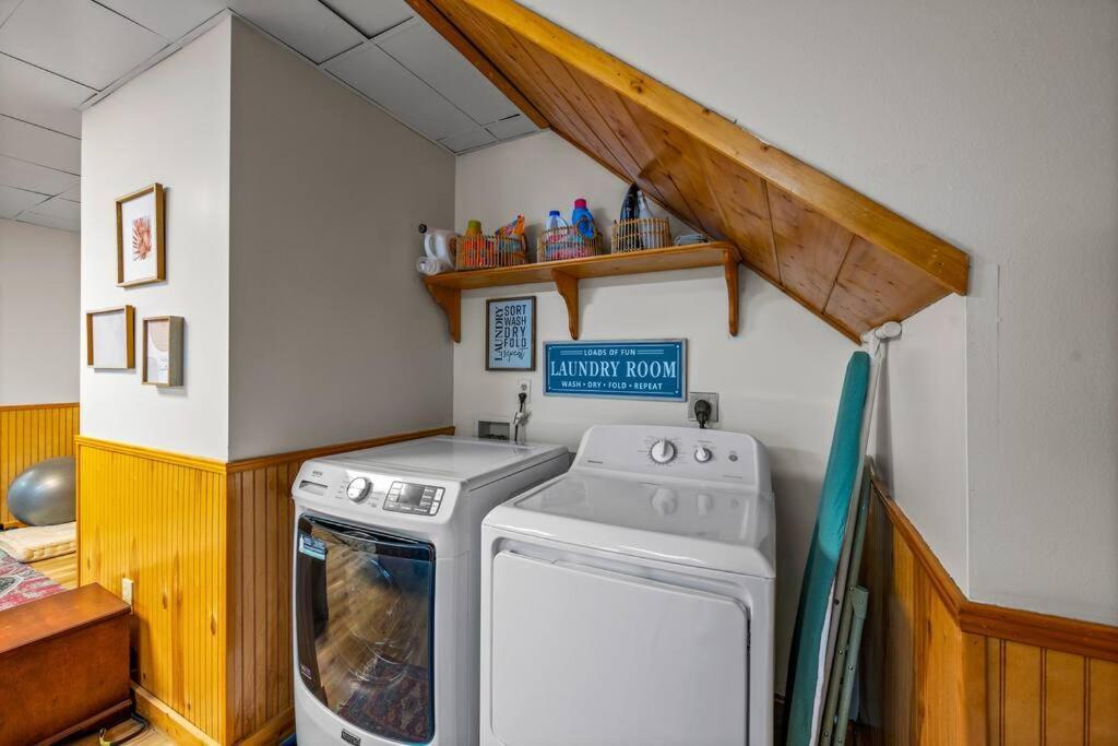 Log Cabin, Hot Tub, Fireplace, Pool Table & Views! Sevierville Eksteriør billede